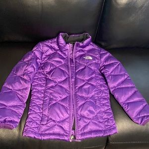 Girls purple North Face Jacket. Size small (7/8).